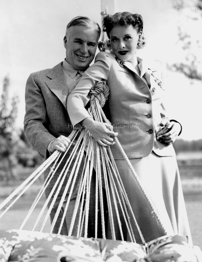 Paulette Goddard 1937 Beverly Hills Charlie Chaplin.jpg